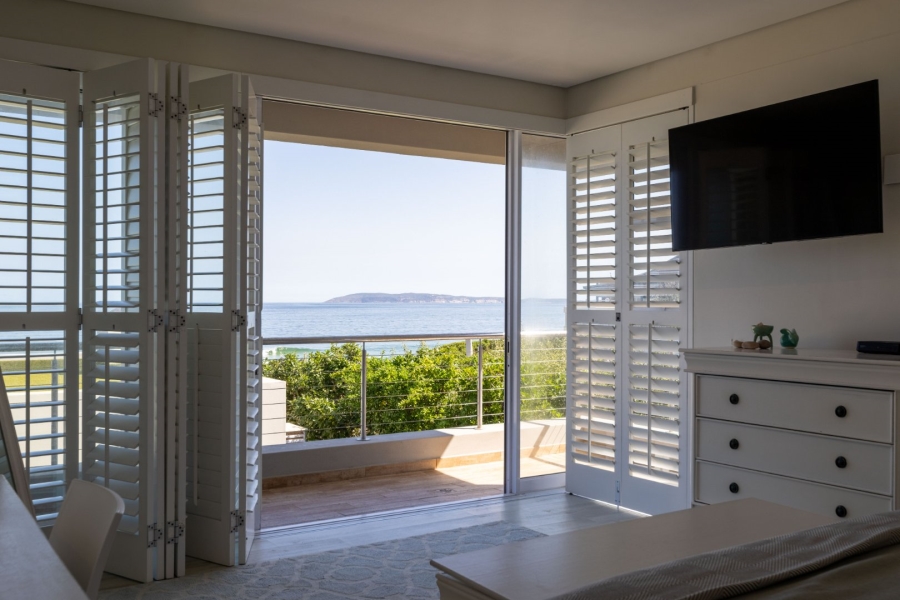 8 Bedroom Property for Sale in Keurboomstrand Western Cape